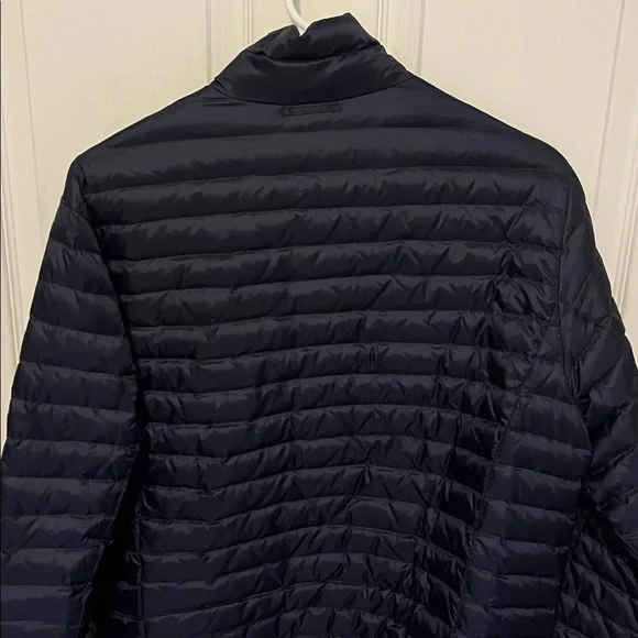 Eddie Bauer Men's Navy Puffer Jacket - Picture 7 of 13